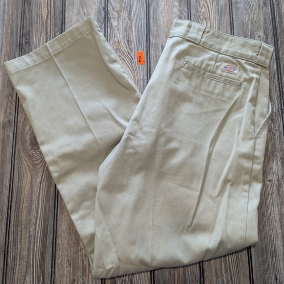 Dickies Original fit size 36x32 work pants in khaki tan like new - Picture 1 of 8